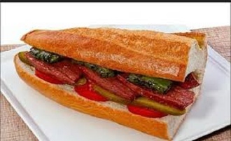 Yarım Ekmek Arası Izgara Sucuk görseli