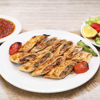 Kapalı Et Dönerli Pide görseli