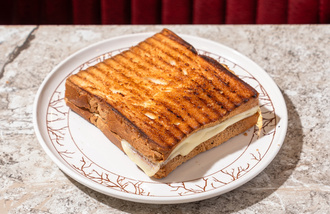 Kaşarlı Tost görseli