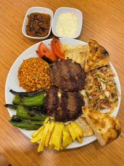 Kaşarlı Izgara Köfte görseli