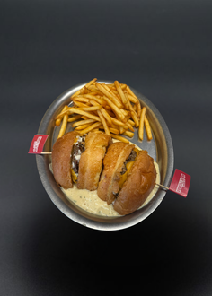 Cafe De Paris Burger görseli