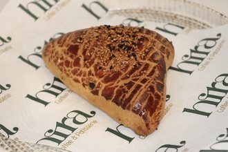 Zeytinli Karaköy Poğaçası görseli