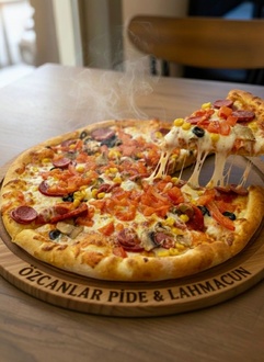 Karışık Pizza görseli