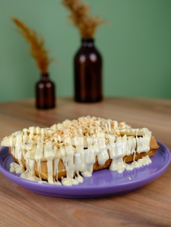 Beyaz Çikolata Muzlu Waffle (Büyük Hamur) görseli