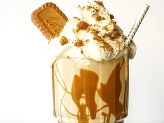 Lotus Milkshake (8 Oz) görseli