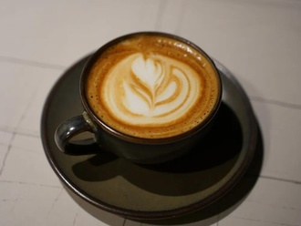 Salted Caramel Latte (8 Oz) görseli