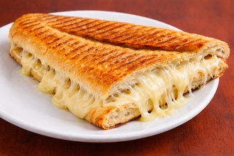 Kaşarlı Tost görseli