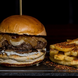 Rokfor Mushroom Burger görseli