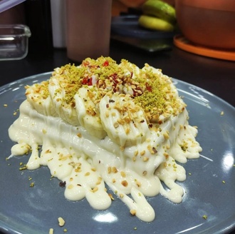 Beyaz Çikolatalı Muzlu Waffle görseli