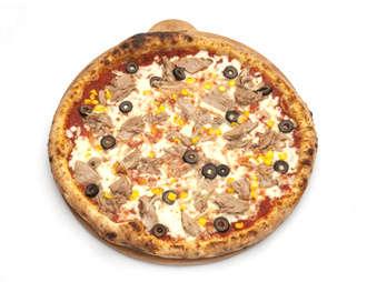 Ton Balıklı Pizza görseli