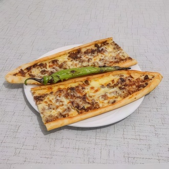 Kavurmalı Kaşarlı Pide görseli