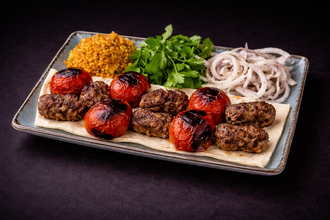 Domatesli Kebap görseli