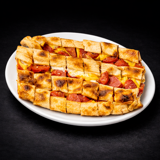 Sucuklu Kaşarlı Yumurtalı Pide görseli