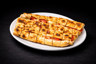 Sucuklu Kaşarlı Pide görseli