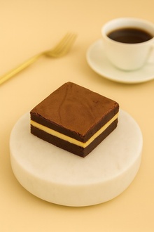 Beyaz Çikolatalı Brownie görseli