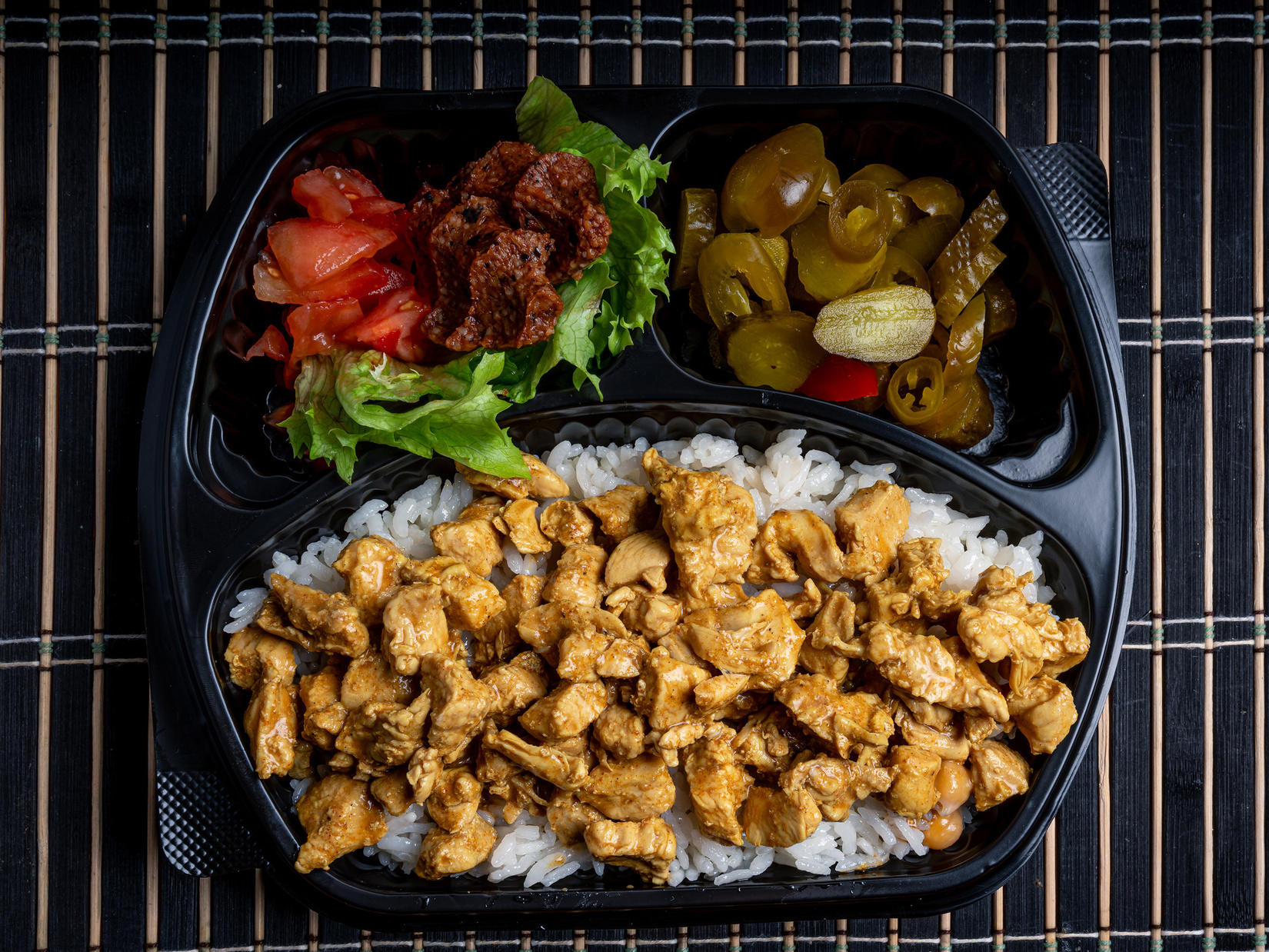 Pilav Üstü Köri Soslu Tavuk(1,5 Porsiyon)