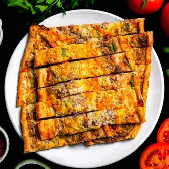 Karışık Yumurtalı Pide görseli