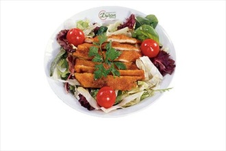 Tavuk Schnitzelli Salata görseli