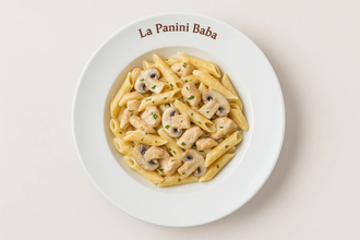 Kremalı Mantarlı Tavuklu Penne görseli