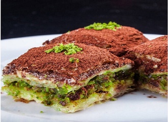 Fıstıklı Bitter Çikolatalı Soğuk Baklava (500 Gr.) görseli