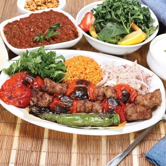 Domatesli Kebap görseli