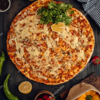Kaşarlı Lahmacun görseli