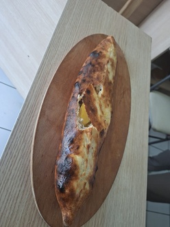 Kavurmalı Kaşarlı Pide (Kapalı) görseli