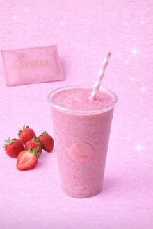 Çilekli Milkshake (Büyük Boy) görseli