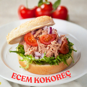 Ekmek Arası Bol Kaşarlı Ton Balıklı Tost görseli