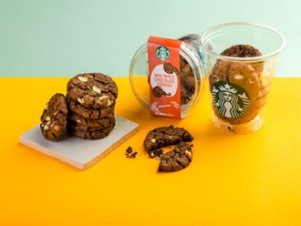 Mini Triple Chocolate Cookies görseli