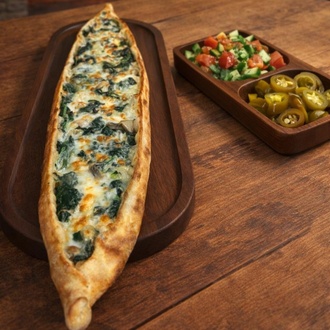 Ispanaklı Pide görseli