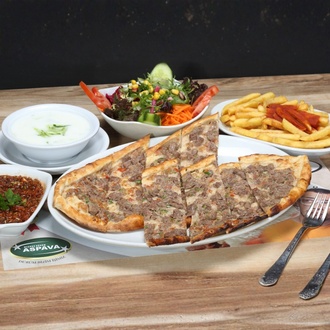 Kuşbaşılı Pide görseli