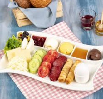 Klasik Kahvaltı Tabağı görseli