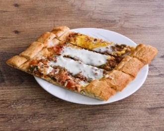 Kıymalı Yumurtalı Pide görseli