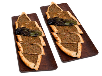 2 Kıymalı Pide görseli