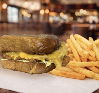 No:3 Crispy Chicken Burger + Coca Cola (330 Ml) görseli