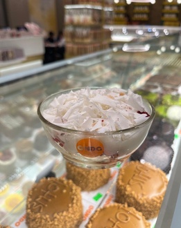 Beyaz Çikolatalı Profiterol görseli