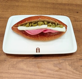 Peynirli Dana Jambon Sandviç görseli