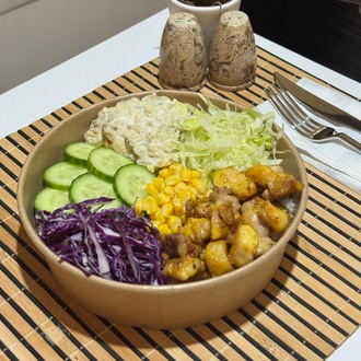 Köri Soslu Tavuklu Bowl görseli