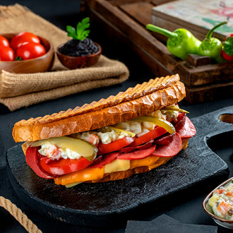 Ayvalık Tostu görseli