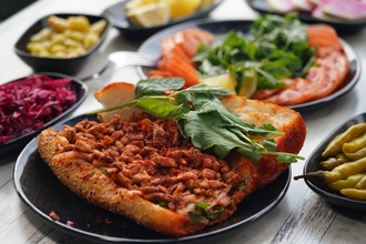 Somun Ekmek Biftek görseli