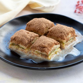 Fıstıklı Soğuk Baklava (1 Kg) görseli