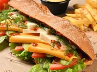 Beyaz Peynirli Cheddarlı Sandviç görseli