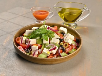 Greek Salata görseli
