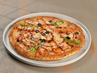 Barbekü Tavuklu Pizza görseli