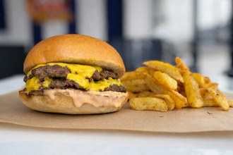 Double Smash Burger görseli