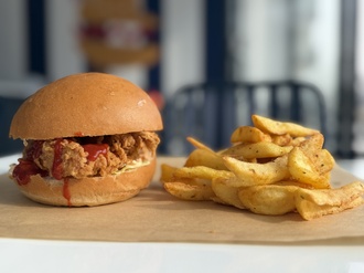 Hot Bite Chicken Burger görseli