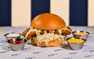 Truffle Bite Chicken Burger görseli