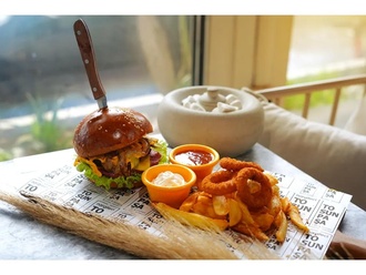 Tosun Paşa Burger görseli