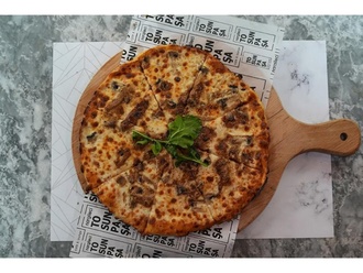 Trüff Mantarlı Pizza görseli